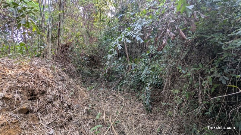 Dich(खंदक), Awade Kot